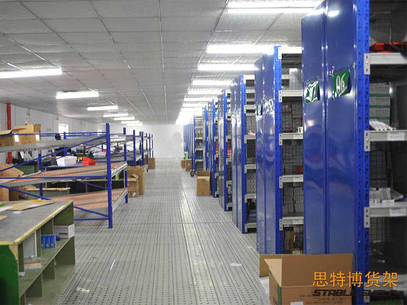 阁楼式听泉鉴鲍
-005